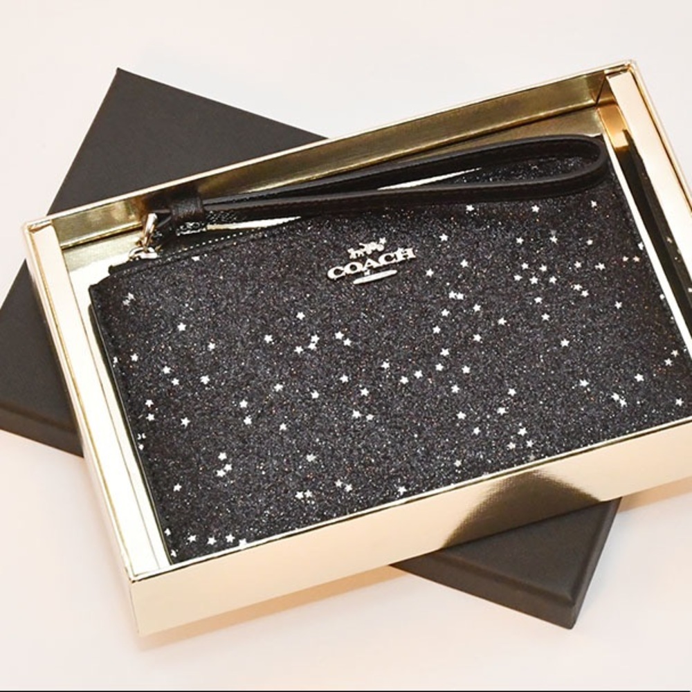 🌺 COACH Star Glitter Small Wristlet - Black